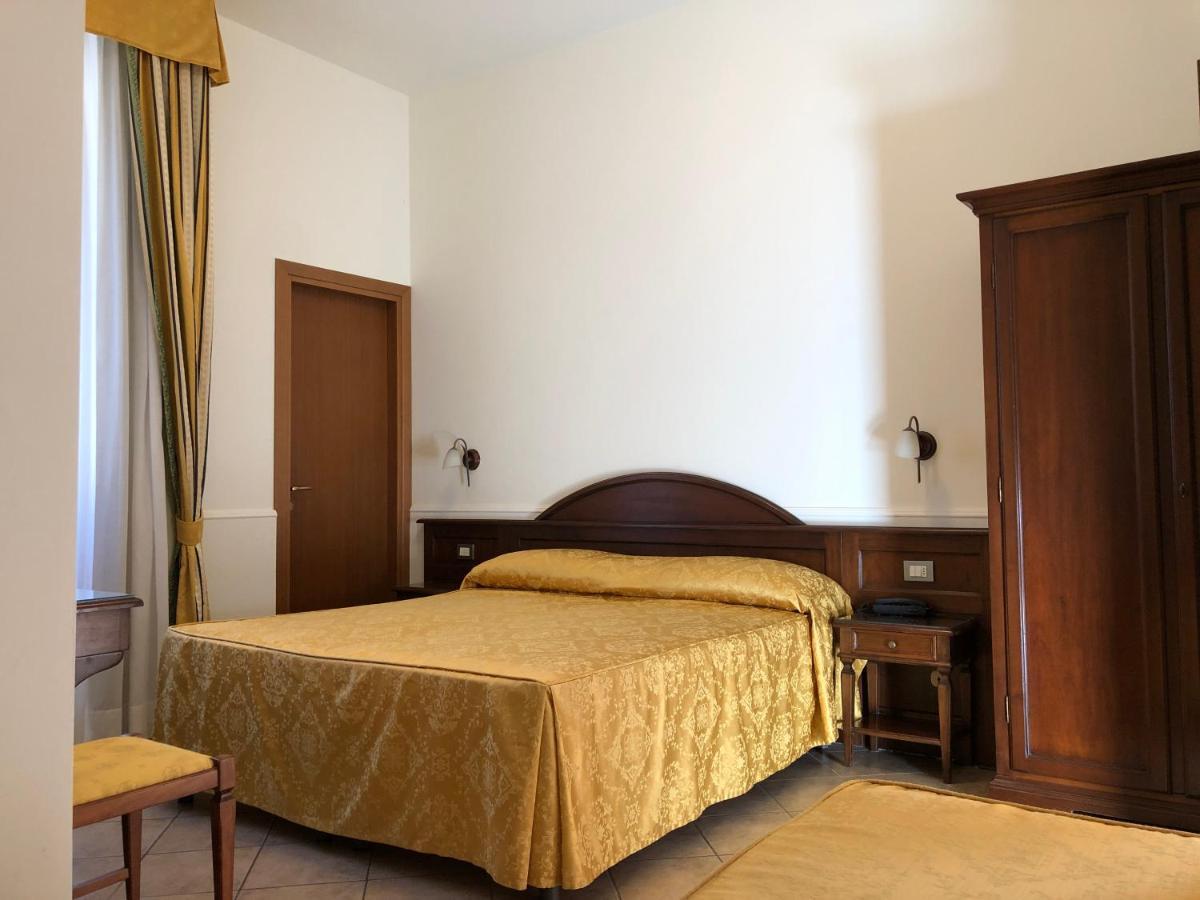Hotel Zodiaco Bolsena Esterno foto