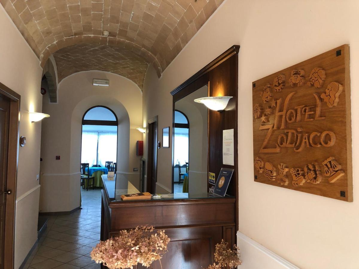 Hotel Zodiaco Bolsena Esterno foto