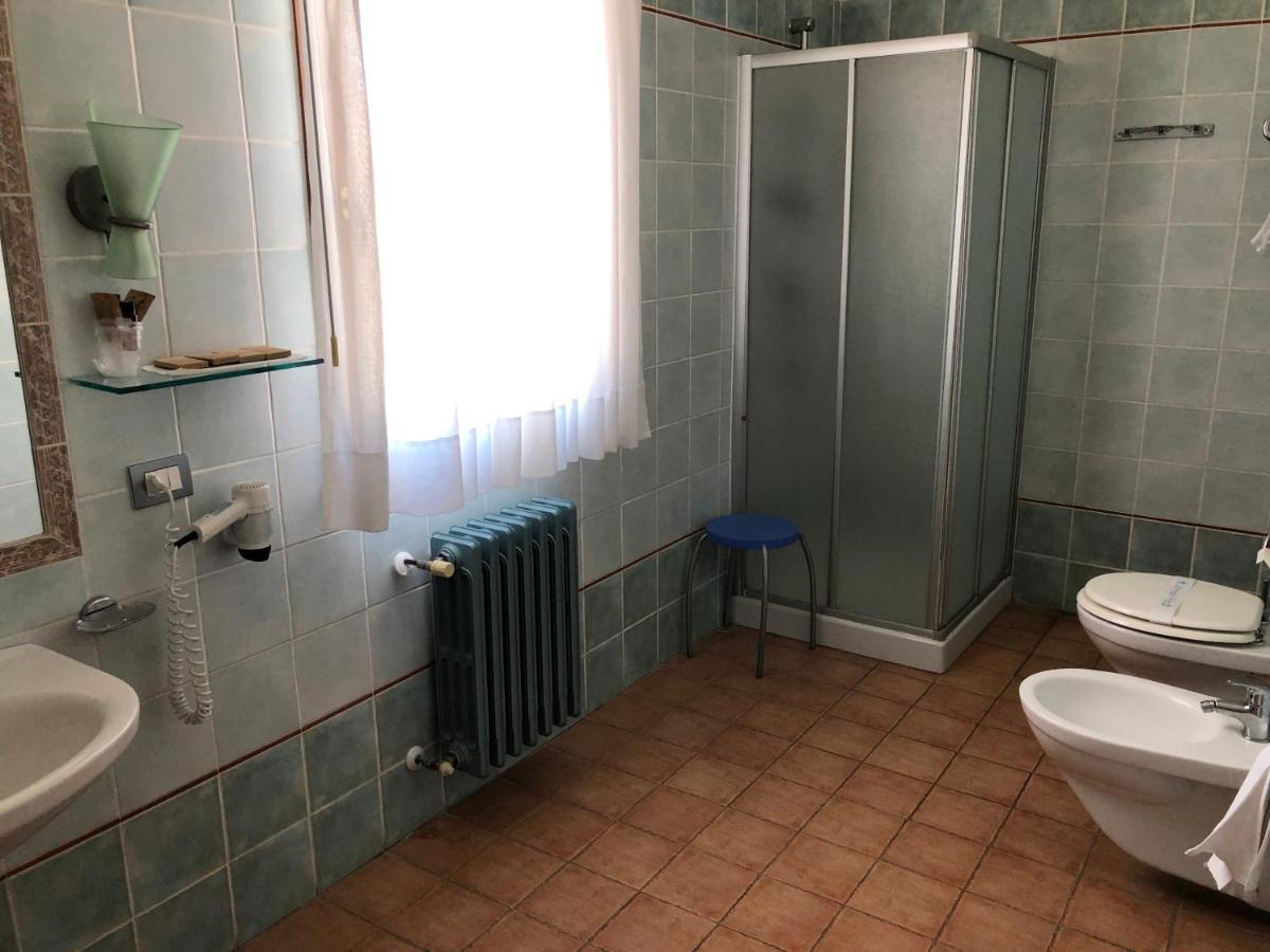 Hotel Zodiaco Bolsena Esterno foto