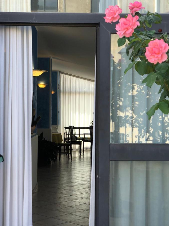 Hotel Zodiaco Bolsena Esterno foto