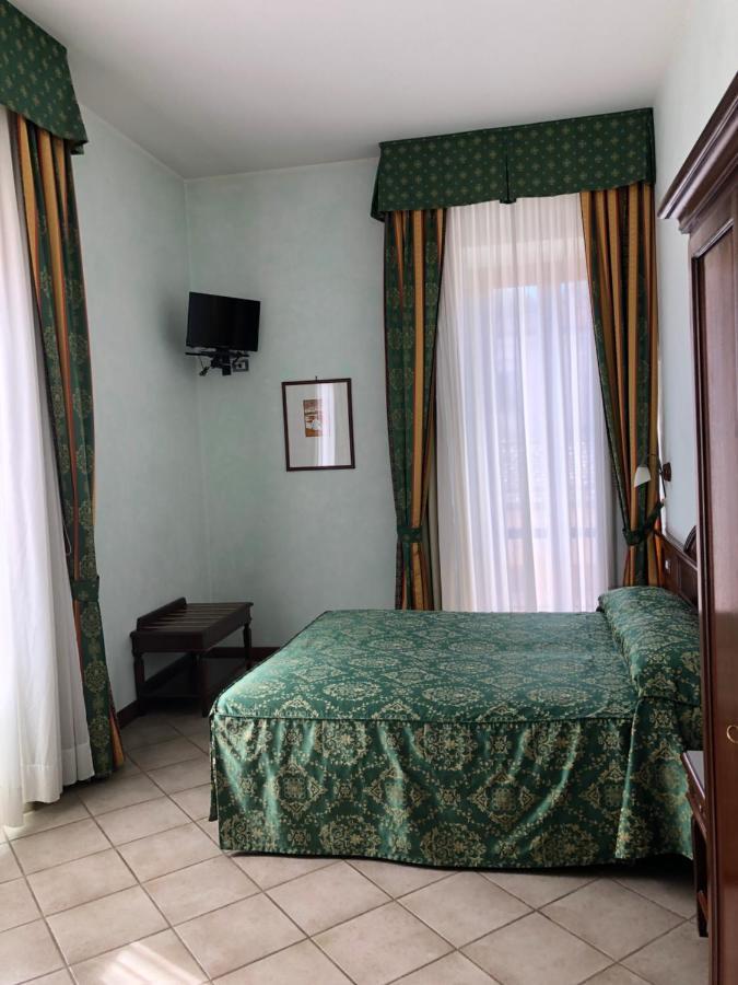 Hotel Zodiaco Bolsena Esterno foto