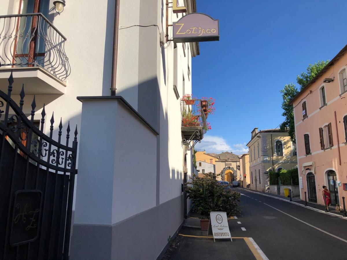 Hotel Zodiaco Bolsena Esterno foto